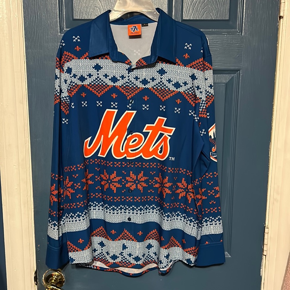 Mets Long sleeve size large. The 7Line